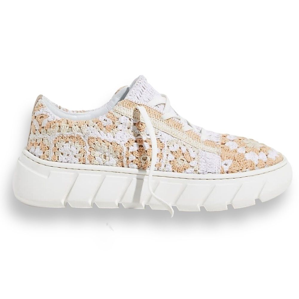 FREE PEOPLE Catch Me If You Can Crochet Platform Sneaker in Natural Size 9.5 NEW - Picture 1 of 15